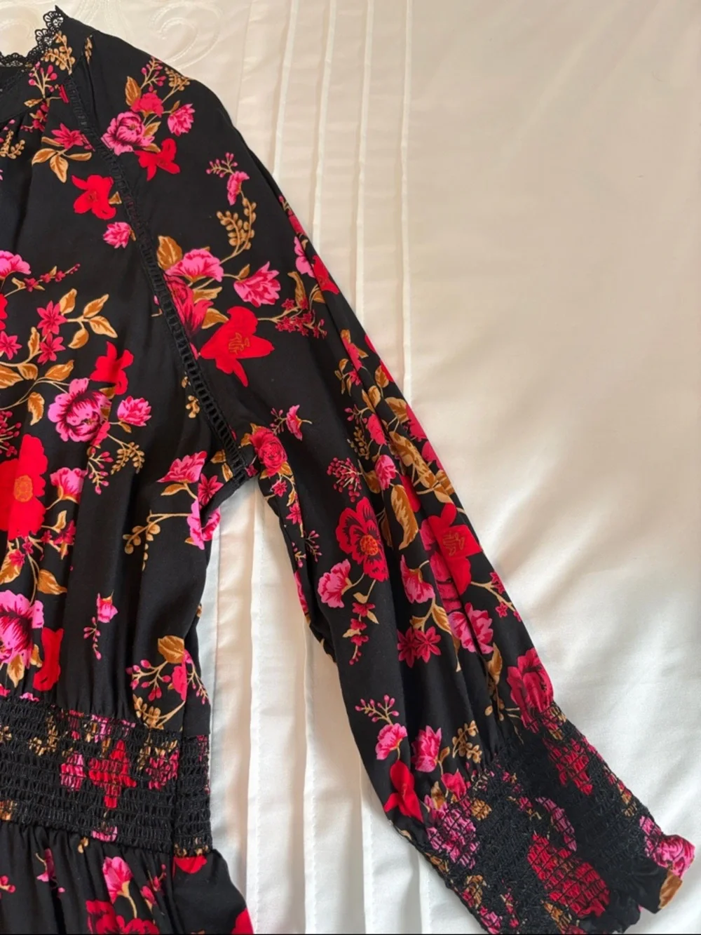 NWOT The Pioneer Woman Viscose Tiered V-Neck Dress - Picture 4 of 8